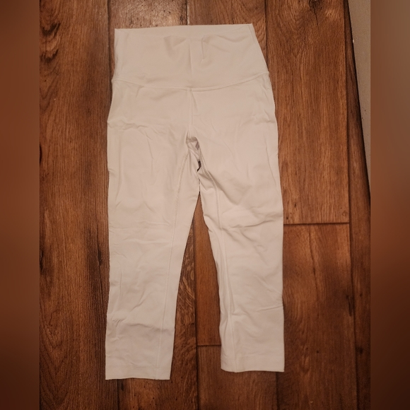 Lululemon White Croped Jogging Leggings - Picture 2 of 5